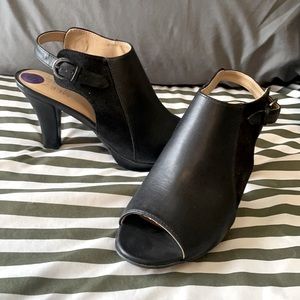 Naturalizer peep toe heels